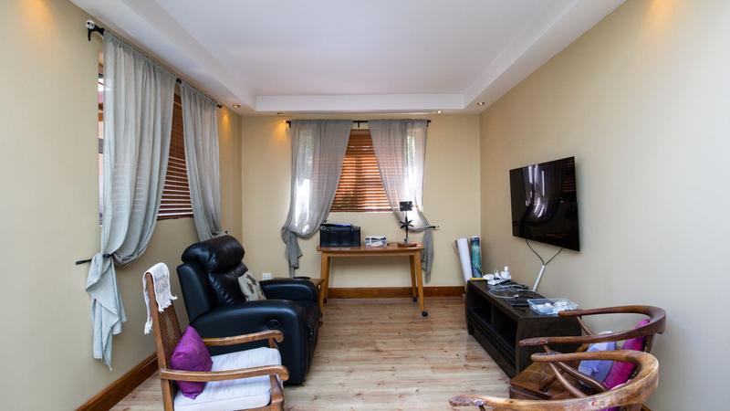 7 Bedroom Property for Sale in Walmer Estate Western Cape